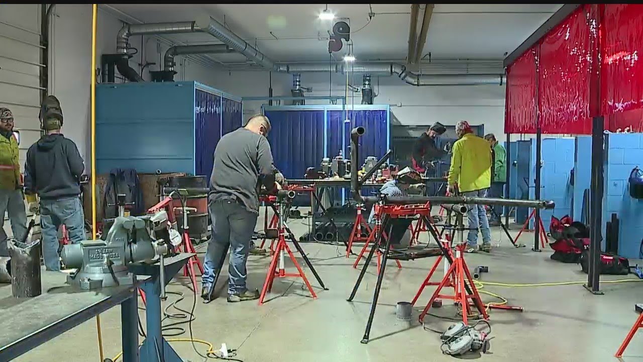 Local workers in skilled trades compete for spot in regional competition