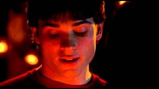 Clark and Lana's first kiss