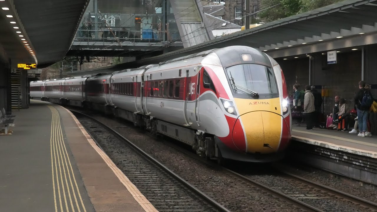 Trains at Edinburgh Haymarket | 13/05/22