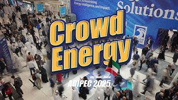 Crowd Flow Inside ADIPEC 2025 – Long Exposure Exhibition Hall Movement | 4K Cinematic Footage