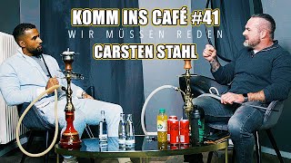 Komm ins Café #41! CARSTEN STAHL über IMPFPFLICHT, MISSBRAUCH, KINDERSCHUTZ & TV ZEIT -Leon Lovelock