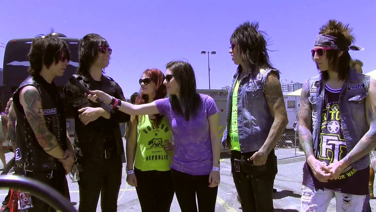 Jackie & Martina interview Falling in Reverse @ Warped Tour 2012