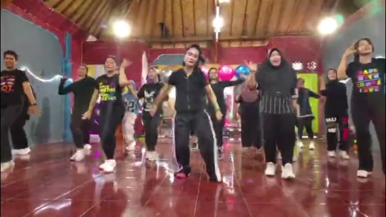 WEDI KARO BOJOMU//DANCE KREASI//ZIN.REMBULAN