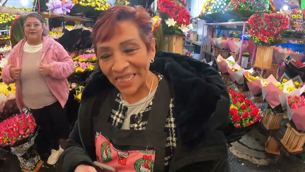 Mercado de JAMAICA CDMX/Arreglos BUCHONES $2500/14 de FEBRERO día de San VALENTIN🌹🌼🌷
