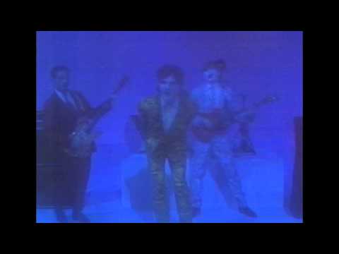 Split Enz - Famous People (1979)