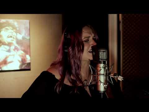 Taylor Hunnicutt - Let the Rain Come Down / Waymore's Blues [Live at Clearwave Studio]