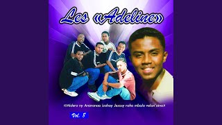 Video thumbnail of "Les Adelines - Izay ela izay"