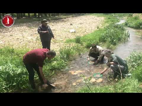 Πολατίδης η διαδικασία αναζήτησης φυσικού χρυσού με Gold Panning Kit στον ποταμό Εχέδωρο Μέρος Α’