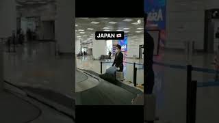 Japan vs India Luggage Handling In Airport. Who Will Win π#Shorts#Airport#GroundHandling