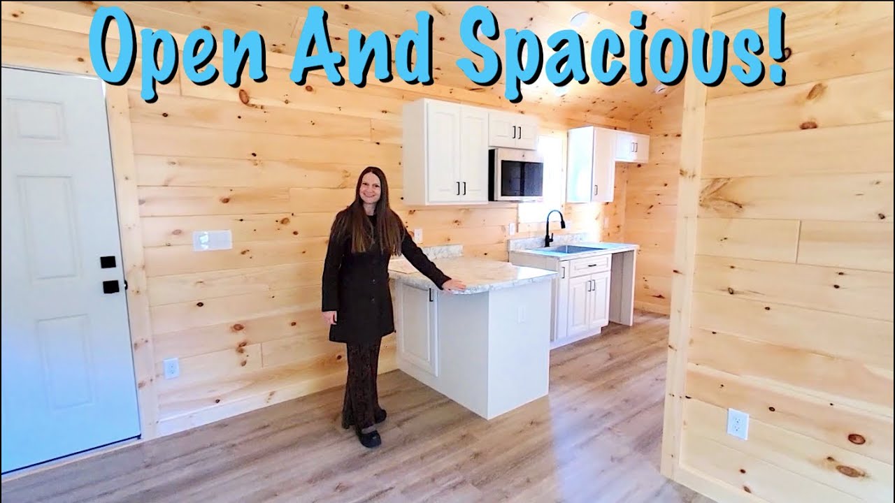 TINY HOUSE WITH NATURAL WOOD WALLS 