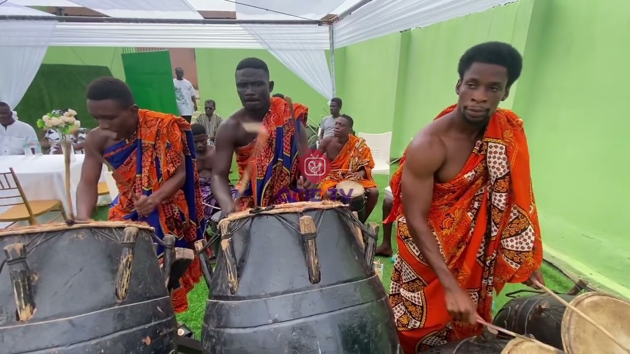 Enjoy these beautiful #Akuapem rhythms of the #fontomfrom drums
