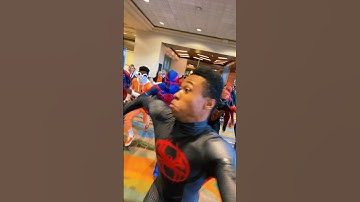 RUN MILES RUN #spiderman #marvel #spidermancosplay #megacon #cosplay #milesmorales #spiderverse