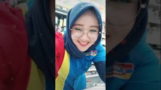 Story whatsapp cewek cantik || indomaret