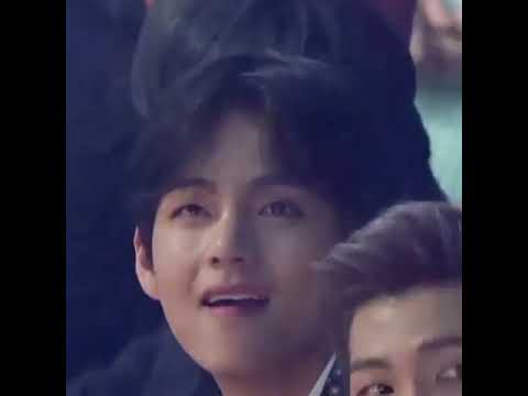 taehyung real reaction to jennie solo