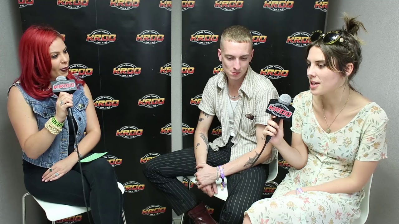 Wolf Alice at Cal Jam 17