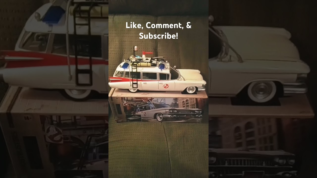 GHOSTBUSTERS™ ECTO-1 (1984) PLASMA SERIES 