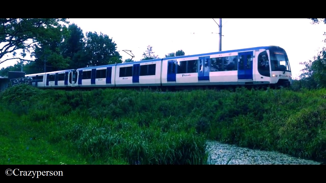 RET RandstadRail metro raast door Wilgenplas naar Den Haag CS