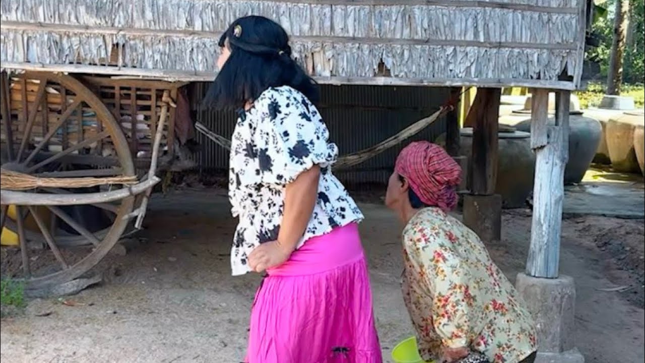 រឿង - គេប្រាប់ការ😂😂😂