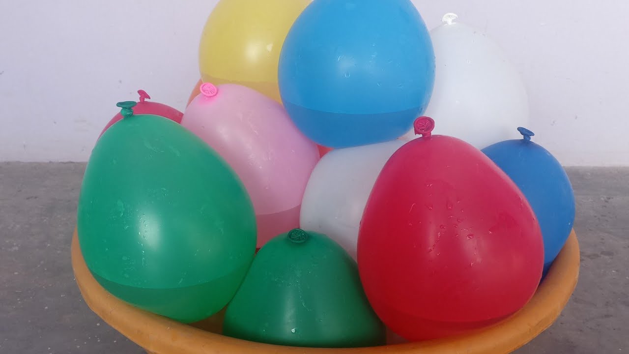 outdoor fun with ballon/outdoor fun with cartoon ballon/outdoor fun