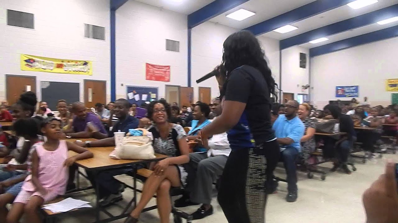 FEEL GOOD BY: DA WOLF LIVE @BENJAMIN D FOULOIS SUITLAND MD - YouTube
