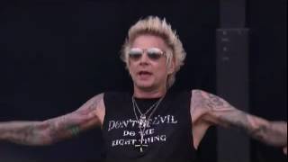 Sixx:AM - Interview & Lies Of The Beautiful People (Live At The Download Festival 2016)