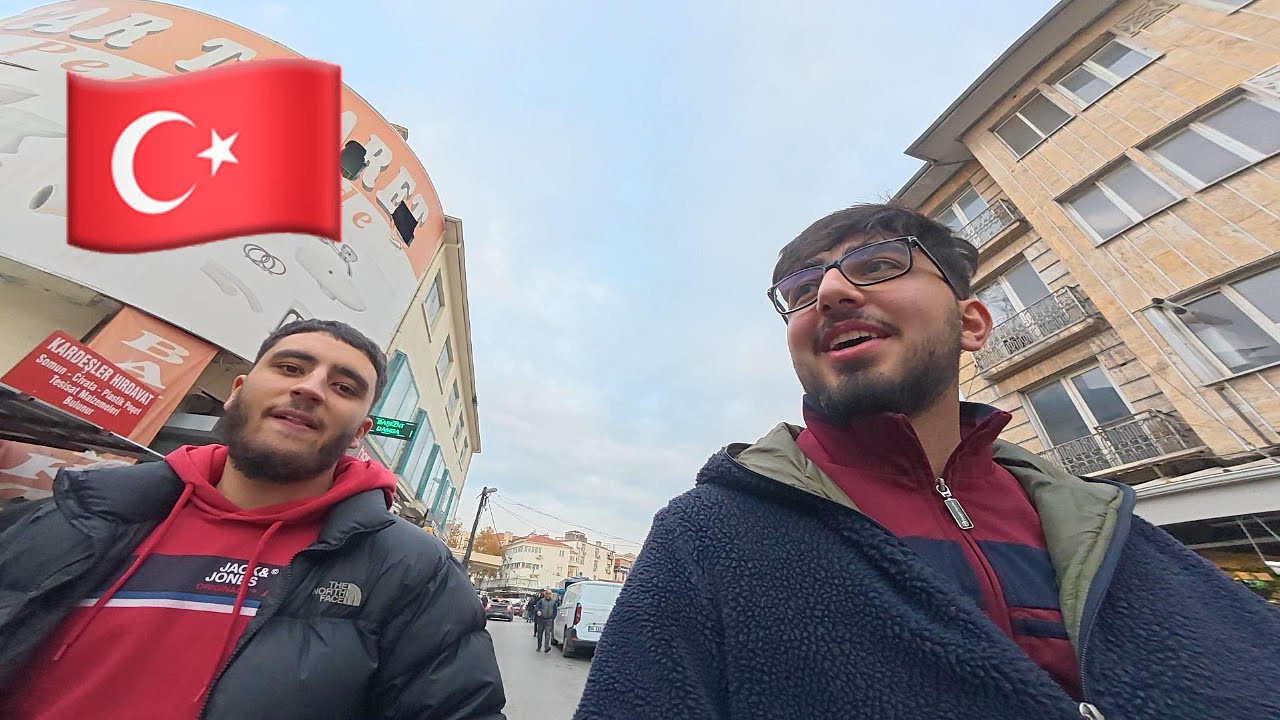 AUSLÄNDER IN TÜRKEI UNTERWEGS KIZILAY 🇹🇷