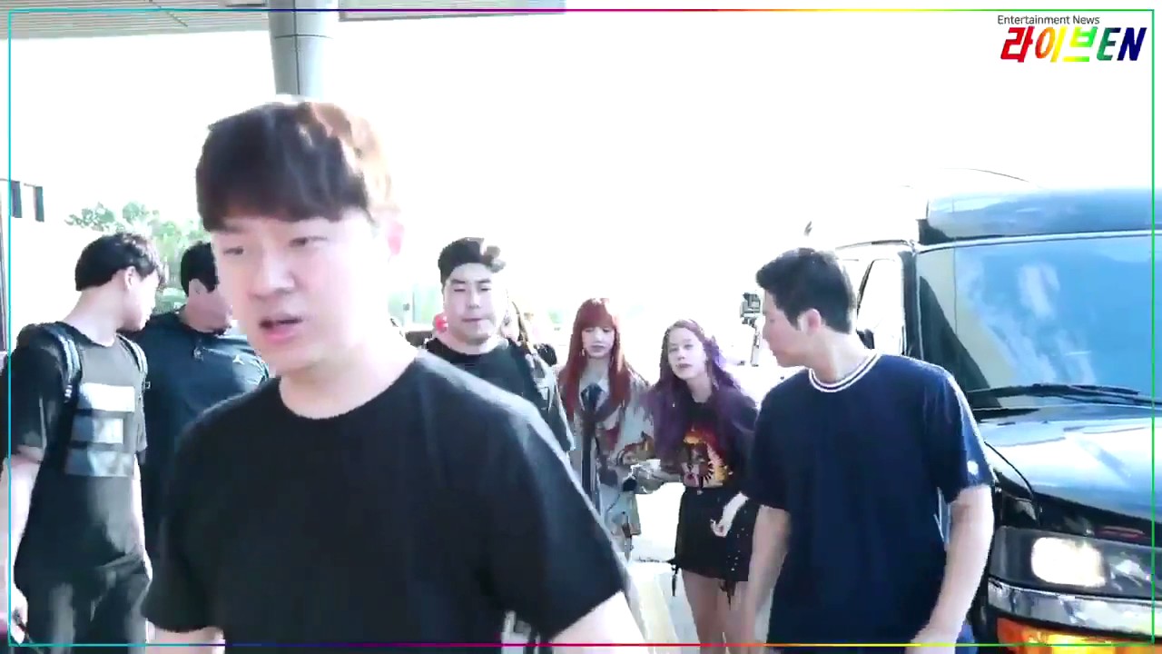 [PRESS VIDEO] 170905 BLACKPINK at Gimpo International Airport