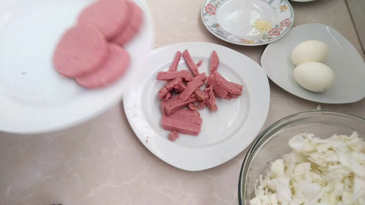 How to make Ginisang repolyo with meatloaf with egg