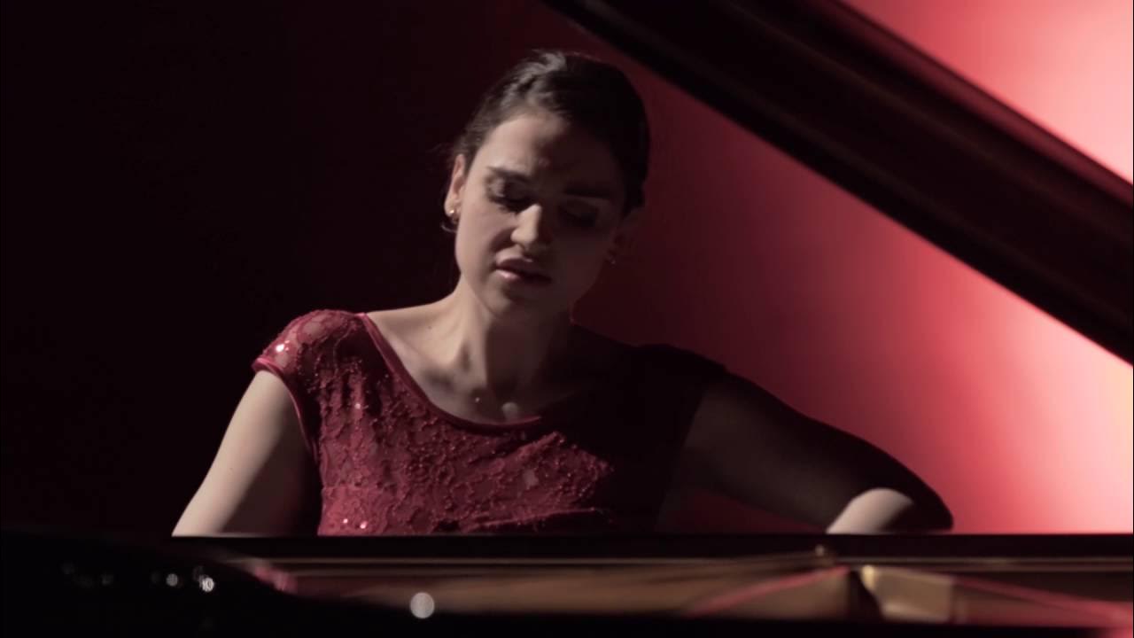 "October - Autumn Song" from Tchaikovsky's "The Seasons" (Olga Scheps live) "October - Autumn Song" from Tchaikovsky's "The Seasons" (Olga Scheps live)