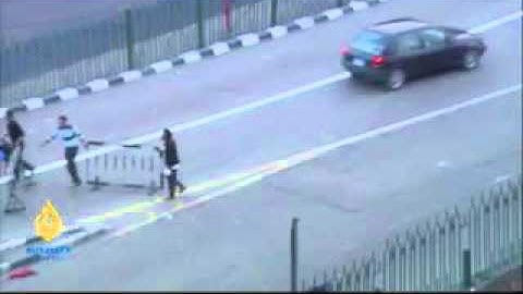 Mismatched video and commentary of Egypt protests