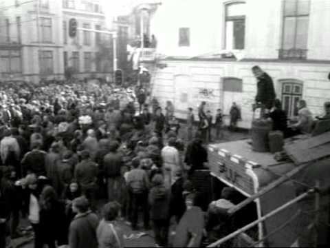 1980: Ernstige rellen bij ontruiming 'De Vondel' in de Vondelstraat, Amsterdam - oude filmbeelden