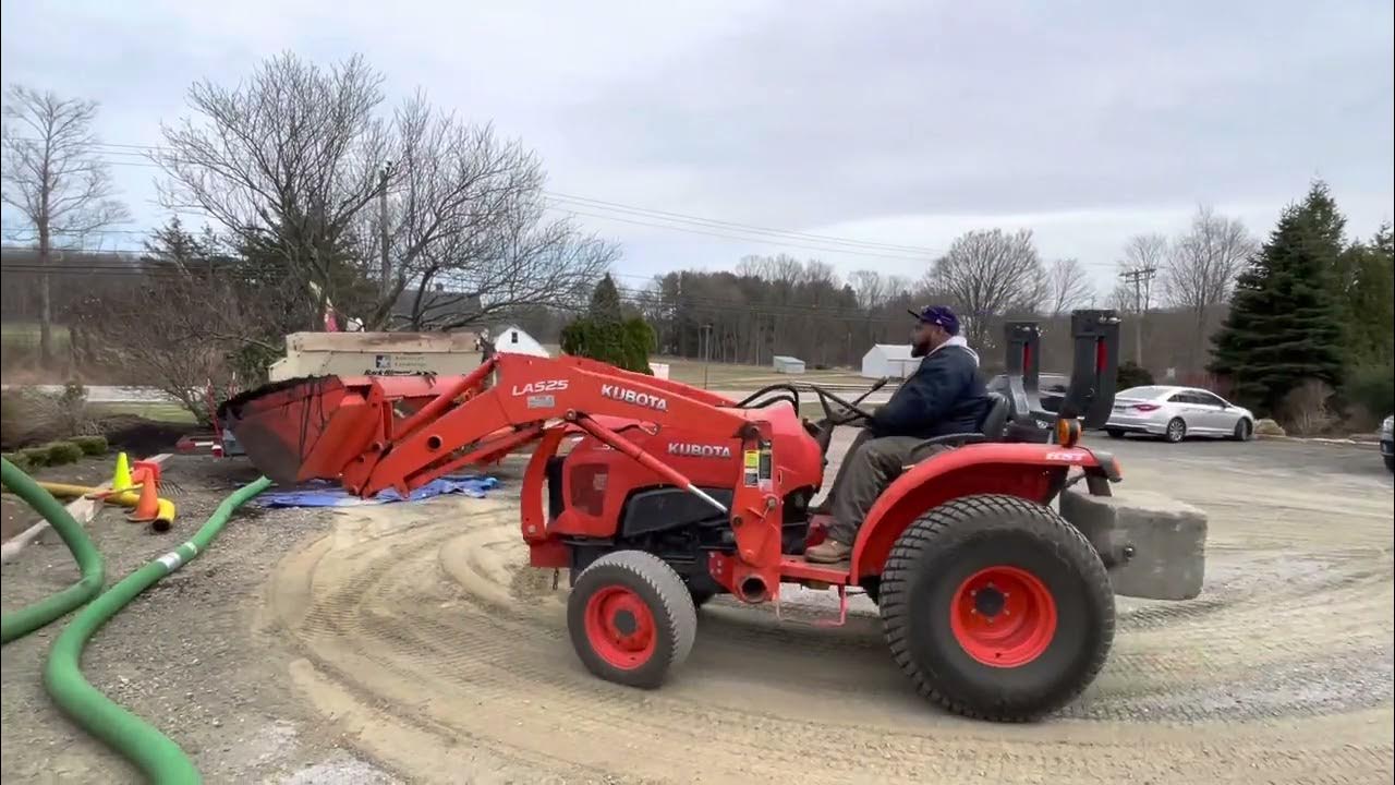 Lawn care business, Mulching with our Bark Mulch blower March 25, 2022