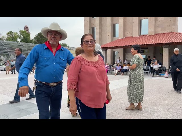 Baile de la Gran Plaza de Piedras Negras Coahuila 12 de Mayo de 2024 class=