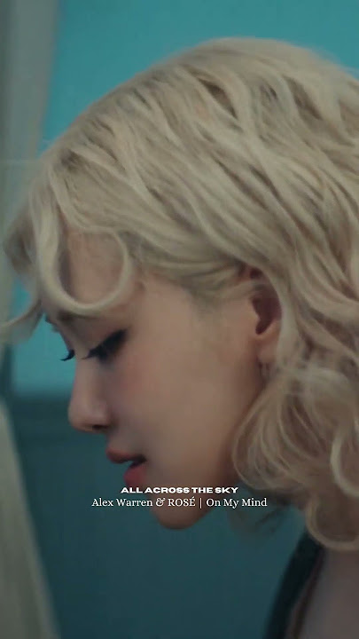 Dengar 2 lagu fav admin ni. Korang pun minat jugak? #alexwarren #rosé