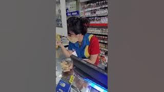 BERANI BANGET! ANAK KECIL INI PROTES KE KASIR KARENA ADA BARANG YANG TIDAK DIBELI PADA STRUK