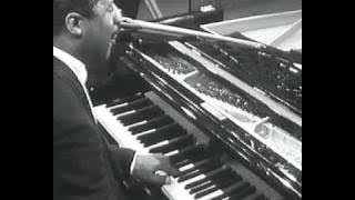 Erroll Garner plays Misty