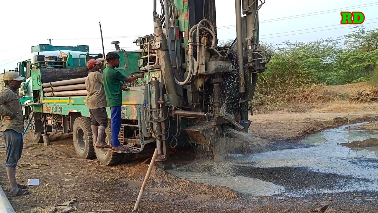 borewell | 45 ओर 325 फीट खतरनाक पानी | 403 फीट से आगे मशीन नही सल पाइ | Radhika drilling