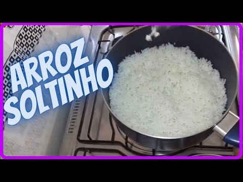 Vídeo: Como Fritar Arroz Sem Tudo