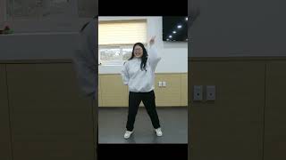 [IAM 창작안무] 좋은 노래를 들으면 몸을 움직이는 습관이 있어 | 하하의 슈퍼라디오 로고송 by 이무진