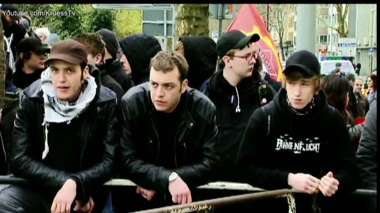 Demo gegen rechtsradikale NPD Anhänger duisburg germany
