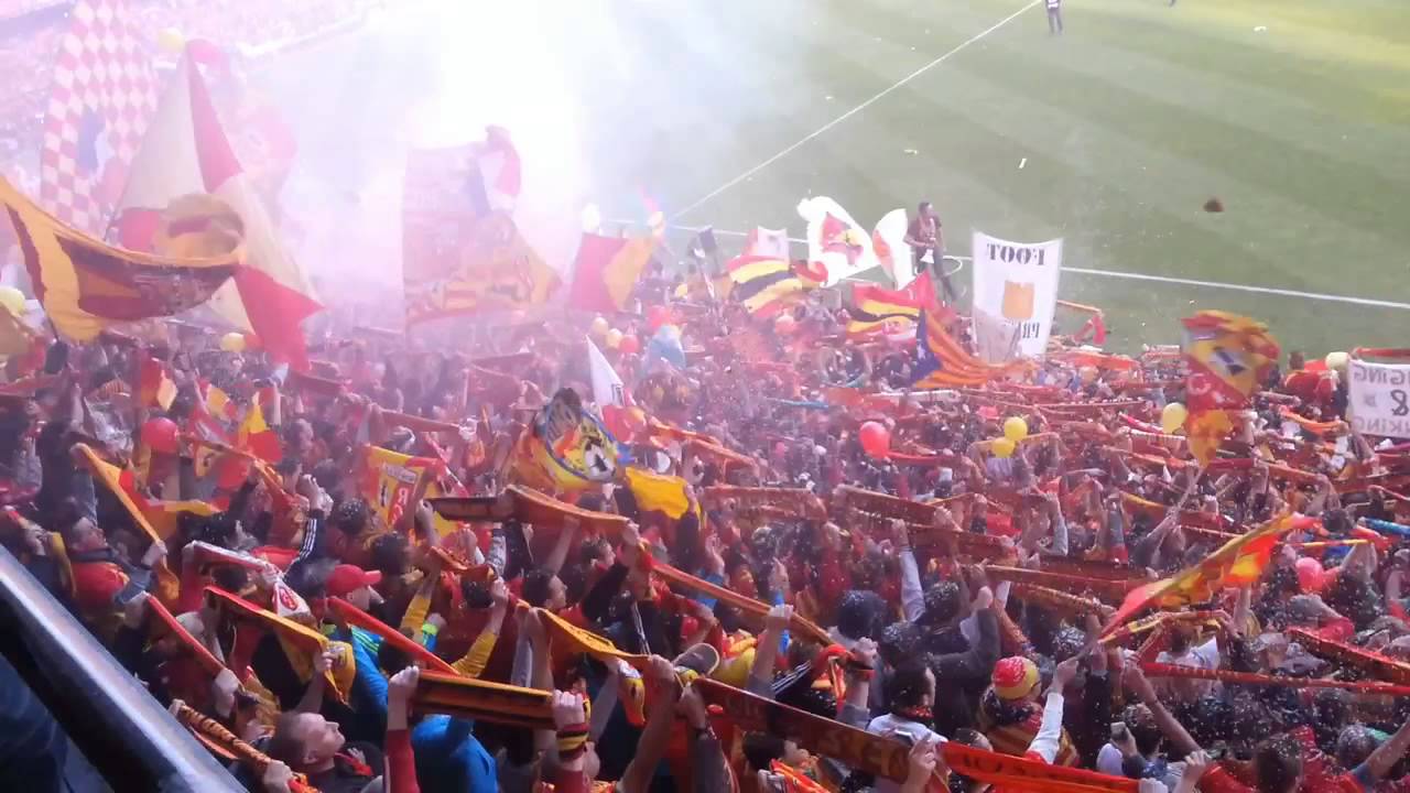 RC LENS - BREST : AMBIANCE EN TRIBUNE