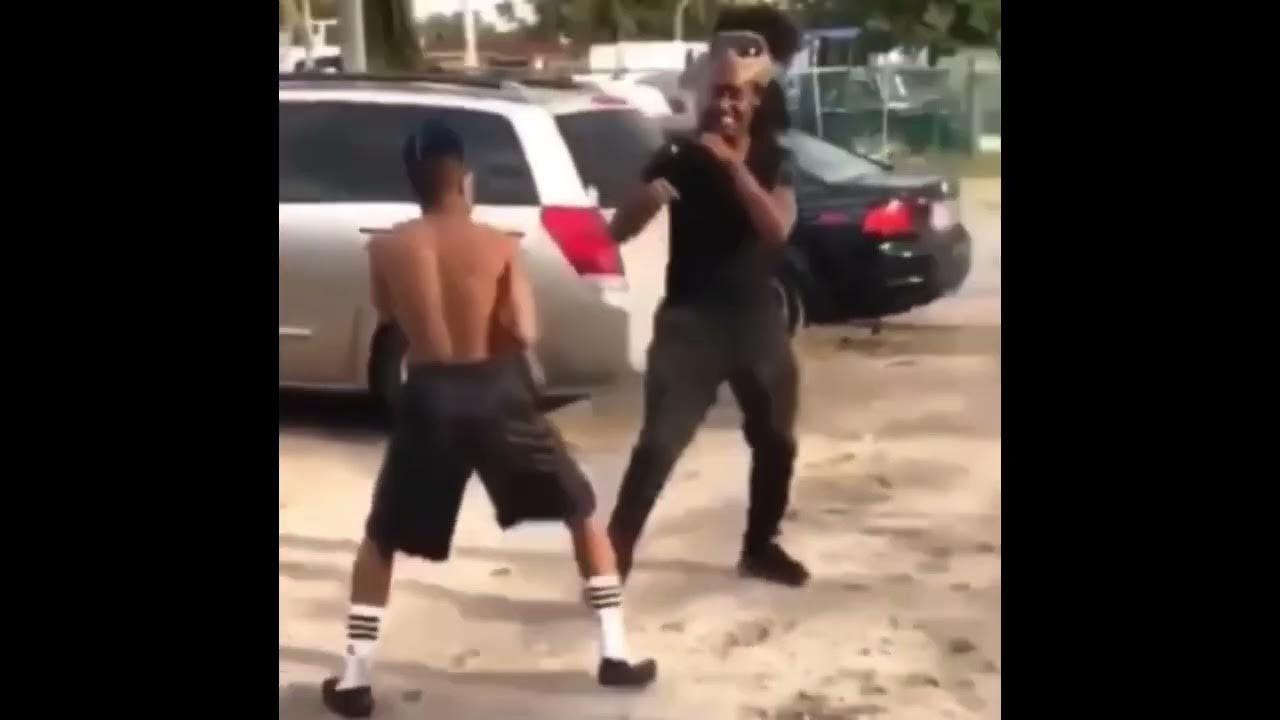 Xxxtentacion fighting/slapboxing compilation - YouTube