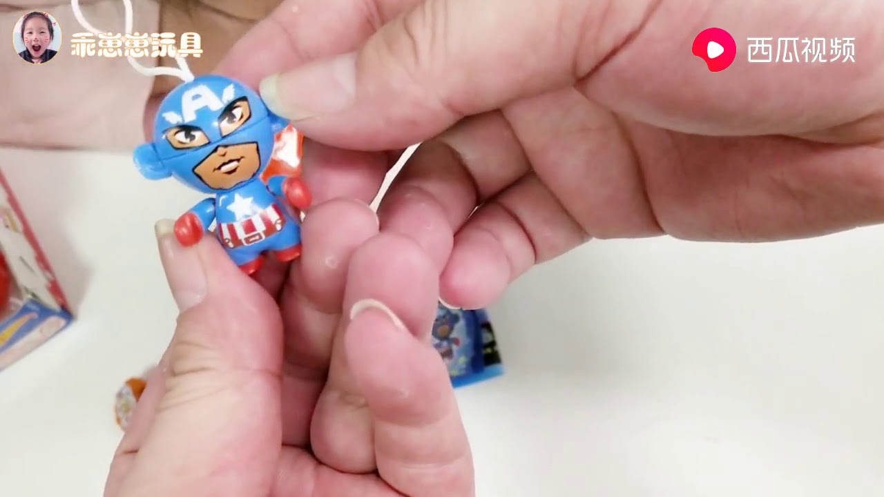 拆奇趣蛋玩具，小朋友们喜欢什么玩具呢- YouTube