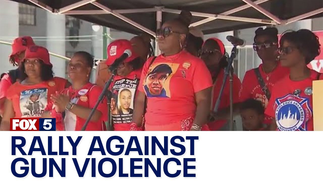 Rally against gun violence - YouTube