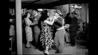 Video thumbnail of "CALIXTO OCHOA CHARANGA CAMPESINA BAILANDO CANTINFLAS"