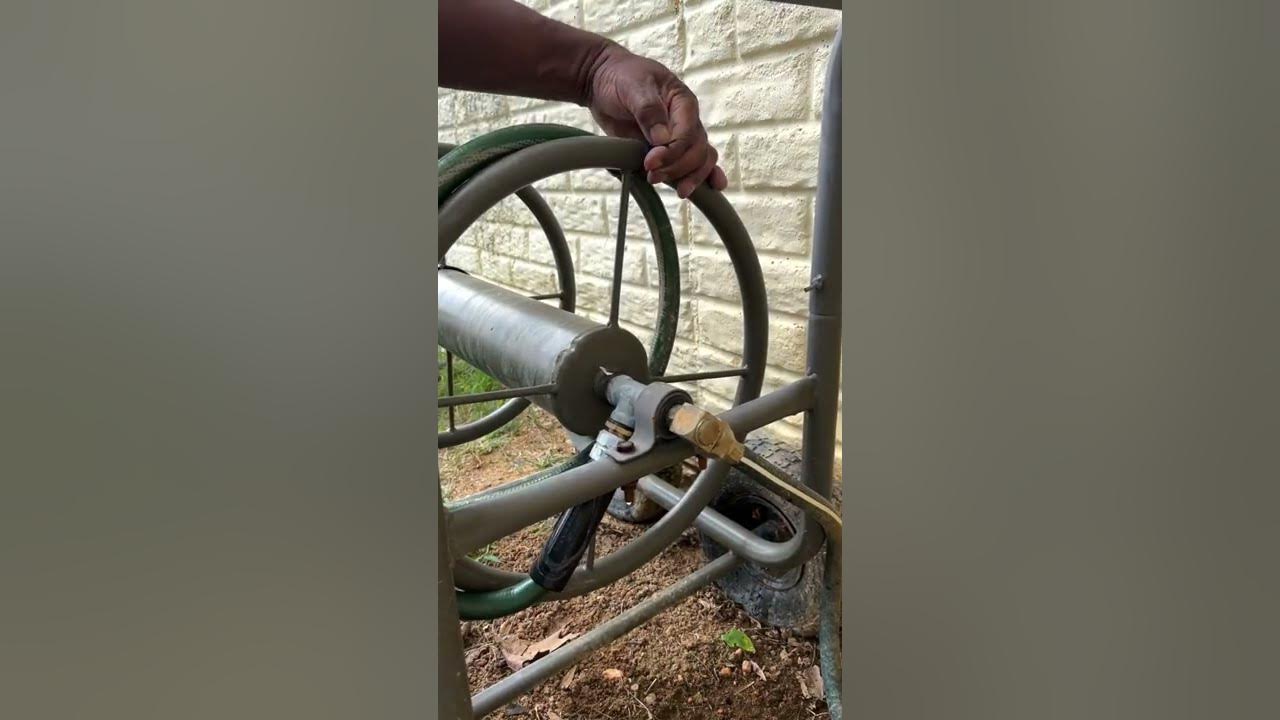 How to stop your hose from kinking on the hose reel. #shorts