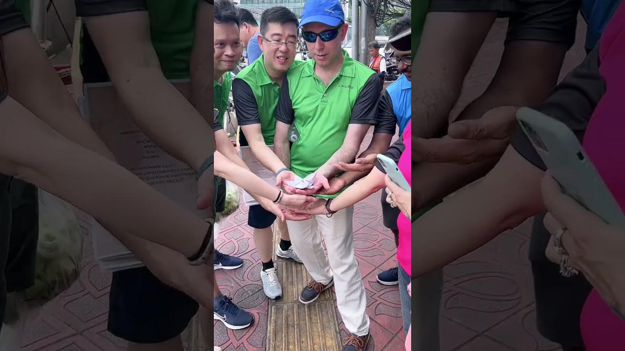 Team Building: Treasure Hunt in Bangkok with a corporate event planner