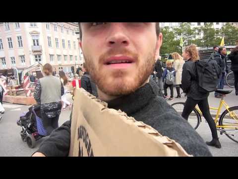 Refugees welcome Copenhagen.