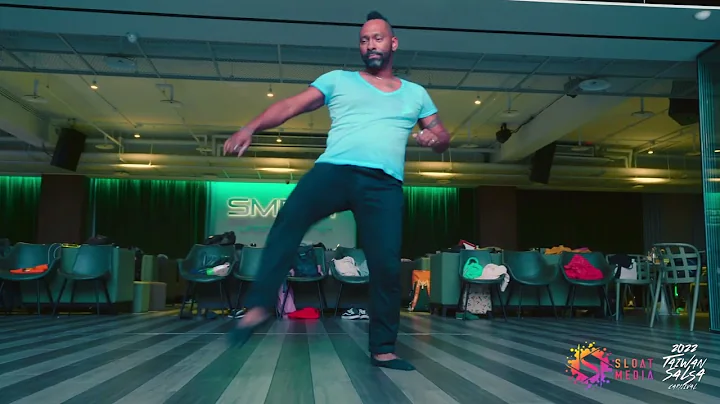 Erik Rodriguez (Mamboki) Salsa Shines Performance ...