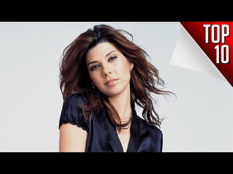 Video: Marisa Tomei Nettovarallisuus: Wiki, naimisissa, perhe, häät, palkka, sisarukset